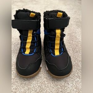 NWOT Merrell Kids Black and Yellow Boots Size 6 Toddler